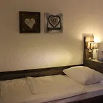 Stadthotel Miya Hotel