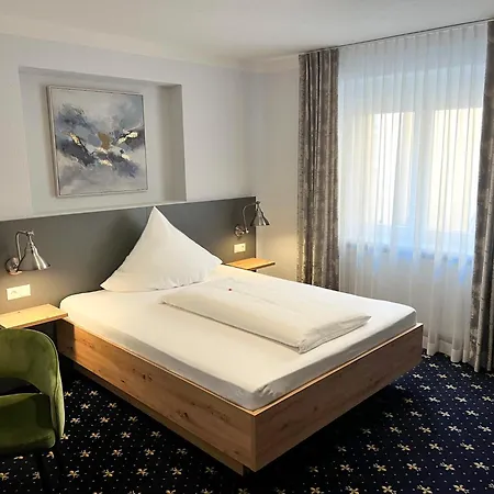 Stadthotel Miya Hotel 3*