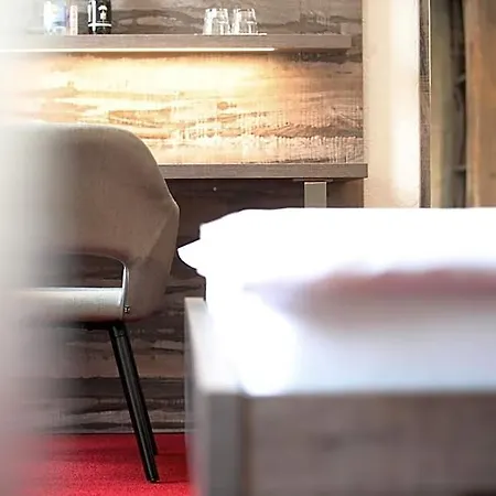 Hotel Stadthotel Miya 3*