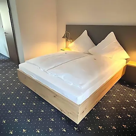 Hotel Stadthotel Miya 3*