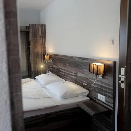 Stadthotel Miya