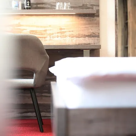 Stadthotel Miya Hotel